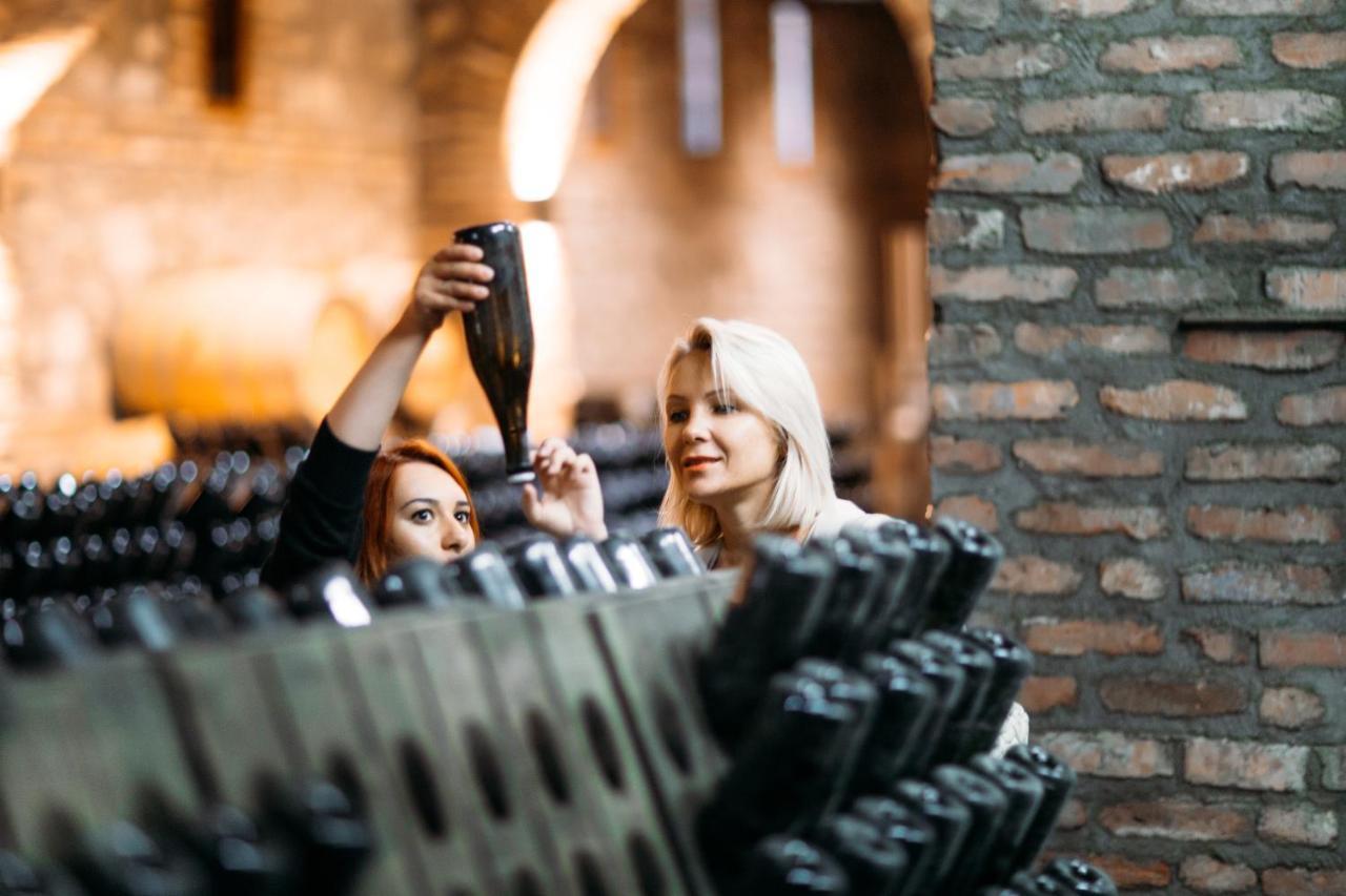 Schuchmann Wines Chateau,Villas & Spa Τελάβι Εξωτερικό φωτογραφία